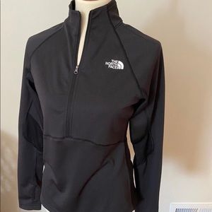 North Face Quarter Zip sz S